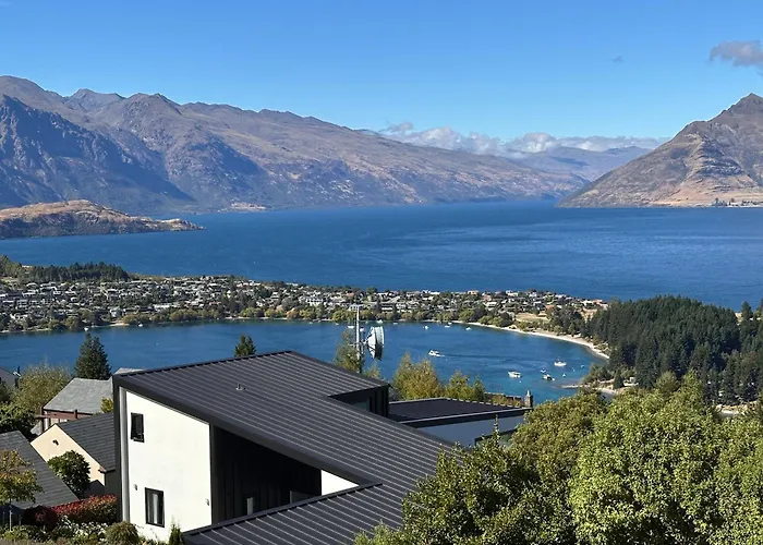 1Queenstown - Stunning Lake And Mountain Views